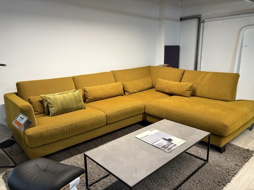 Sits large luxury - luxury, corner